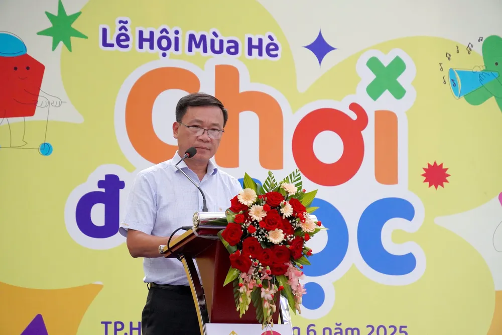 Ông Nguyễn Đình Thọ, Phó Tổng Giám đốc Công ty Phú Mỹ Hưng phát biểu khai mạc ngày hội