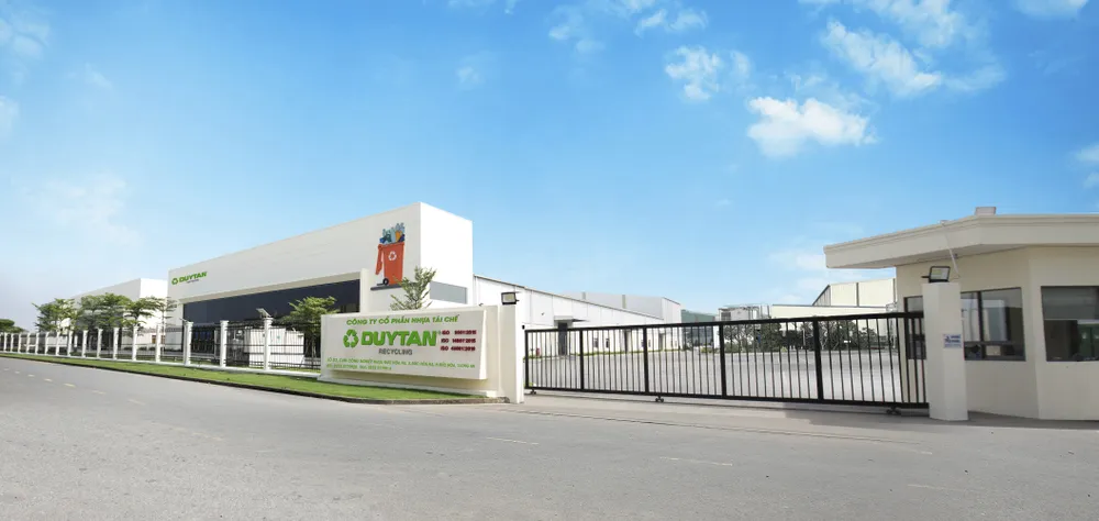 Nhà máy tái chế nhựa công nghệ cao DUYTAN Recycling