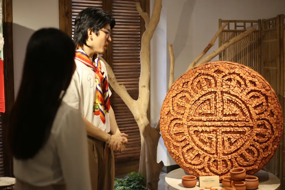 Triển lãm nghệ thuật tái chế Chạm miền ký ức xanh tại Win Studio.jpg