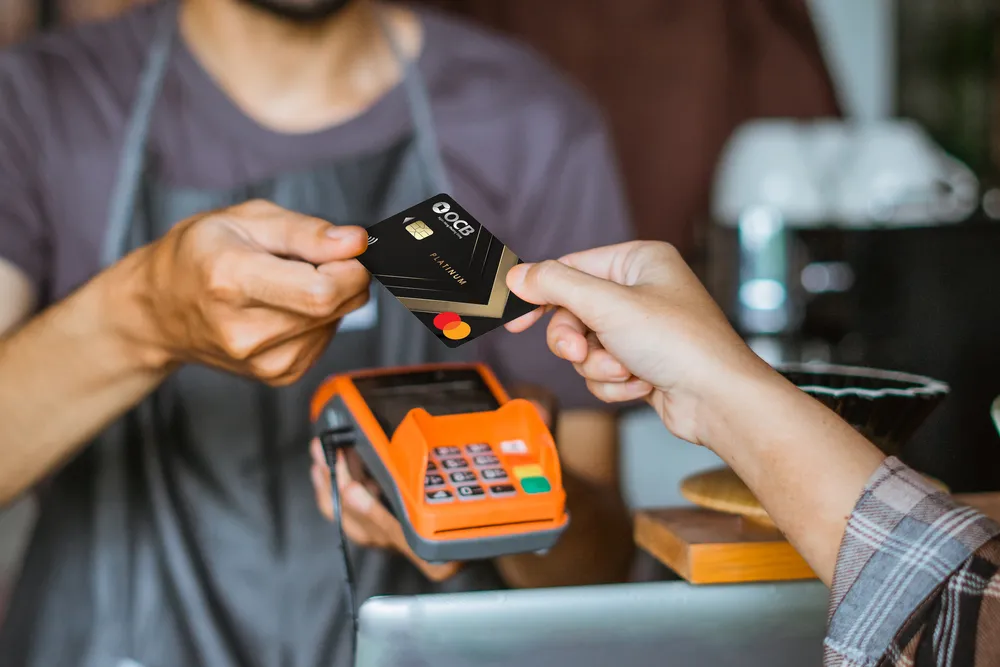 Thẻ OCB cùng nhiều ưu đãi giúp khách hàng chi tiêu tiết kiệm và dễ dàng dịp Trung thu