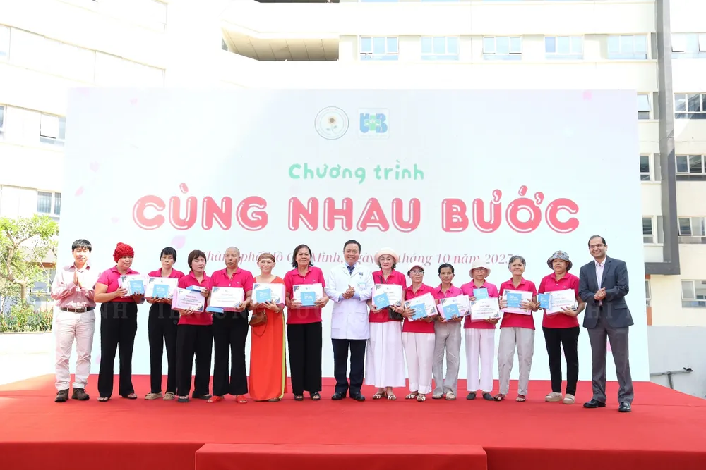 AstraZeneca triển khai nhiều chương trình hợp tác chẩn đoán, điều trị ung thư vú