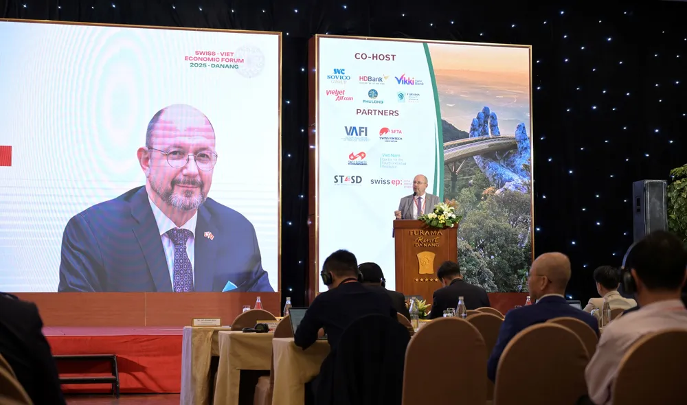 LONG CHÂU 3- OK.1.jpg