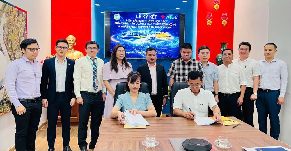 VPBank tiên phong đưa giải pháp thanh toán tiện lợi vào phục vụ hệ thống giao thông công cộng tại TPHCM