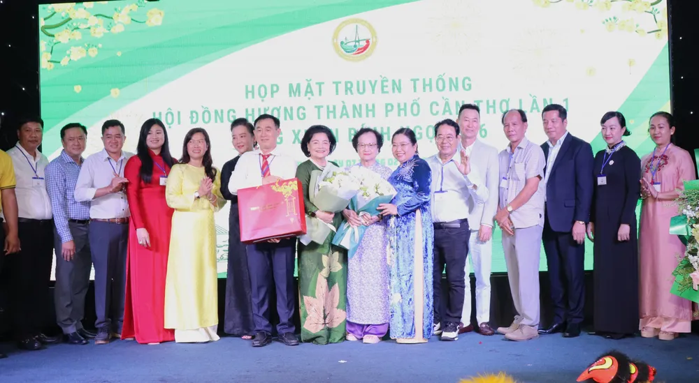 Ban chấp hành lâm thời Hội Đồng hương Thành phố Cần Thơ ra mắt