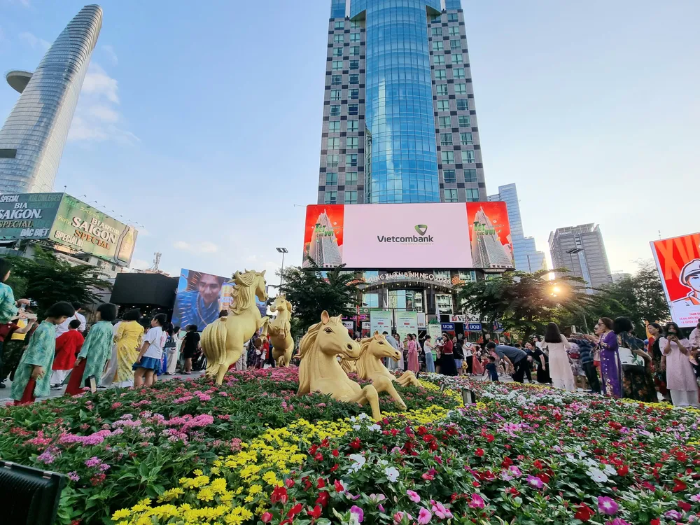 VCB dong hanh cung duong hoa Nguyen Hue 2026_anh 3.jpg