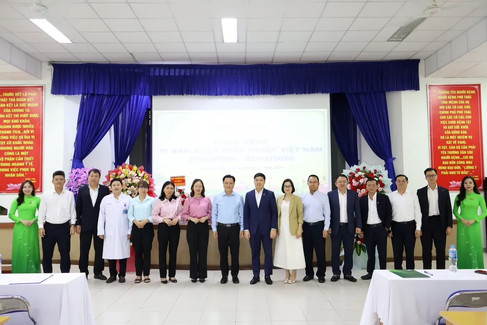 20260226_VCB trao ASXH tai BV Hoc Mon va Cu Chi_4.JPG