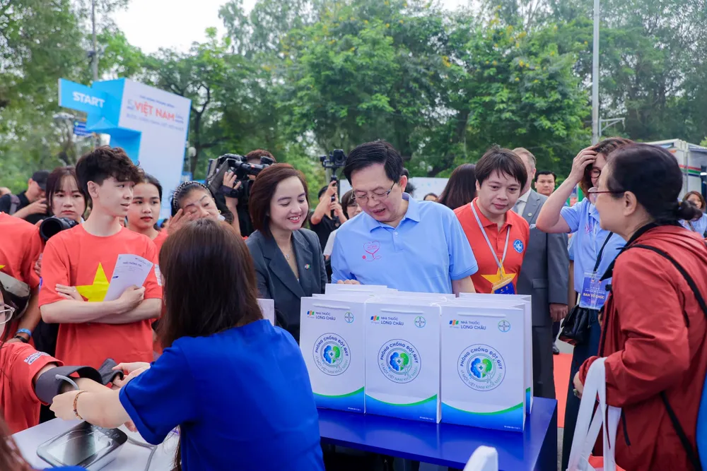 FPT LONG CHÂU 3- OK.jpg