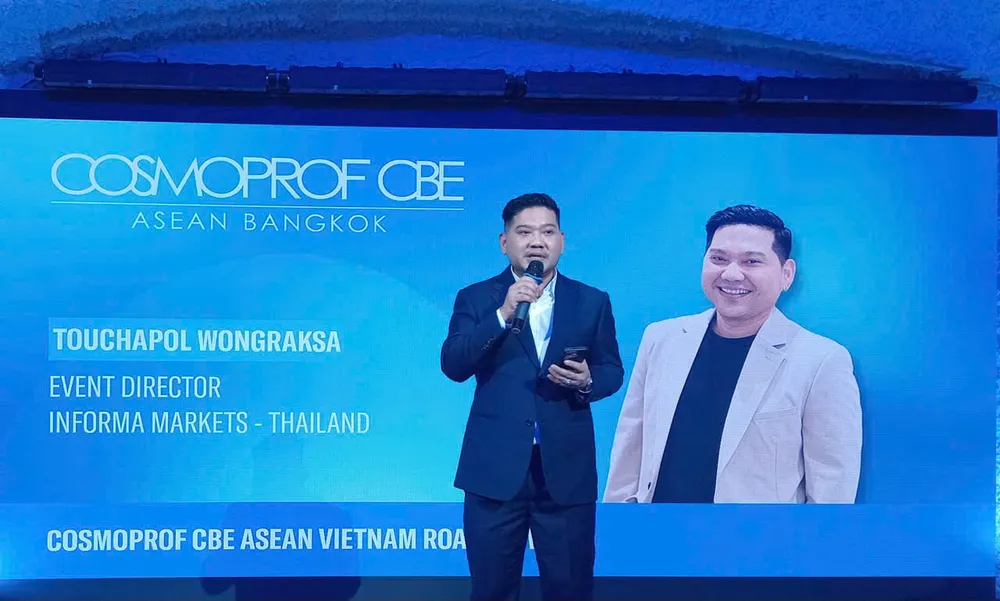 Ông Touchapol Wongraksa, Giám đốc Informa Markets Thái Lan chia sẻ thông tin tại buổi họp báo