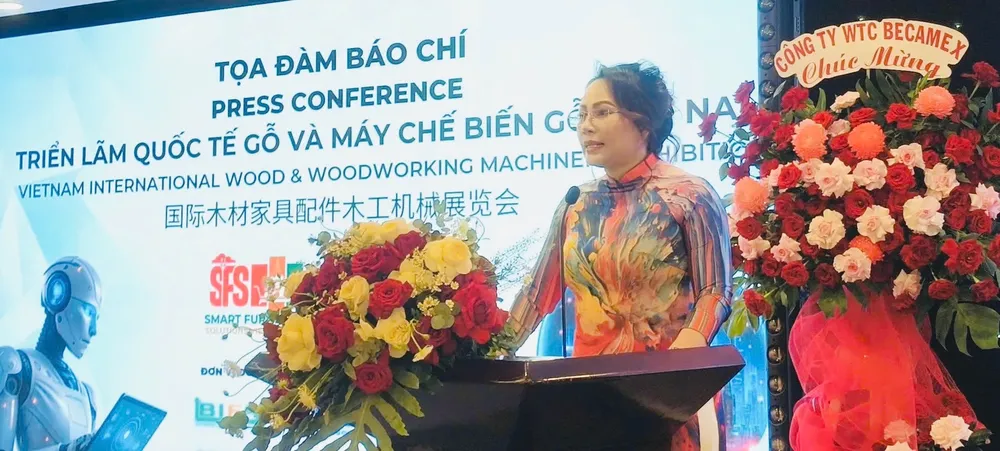Bà Dương Thị Tú Trinh, Tổng Giám đốcBIFA JSC phát biểu tại buổi công bố