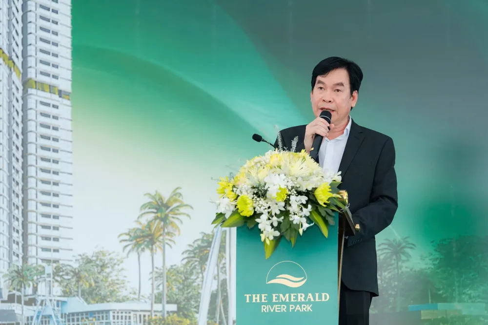 Ông Bùi Ngươn Phong, Chủ tịch HĐQT, Nhà sáng lập Hệ sinh thái Tập đoàn Lê Phong phát biểu tại lễ khởi công