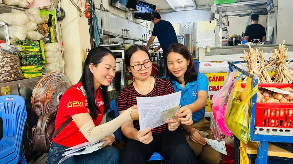 BHXH TPHCM tư vấn chính sách an sinh đến người dân