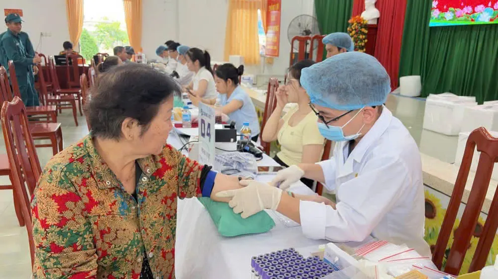 Cựu sinh viên NTTU góp sức trong hành trình đưa các anh hùng liệt sĩ trở về với gia đình