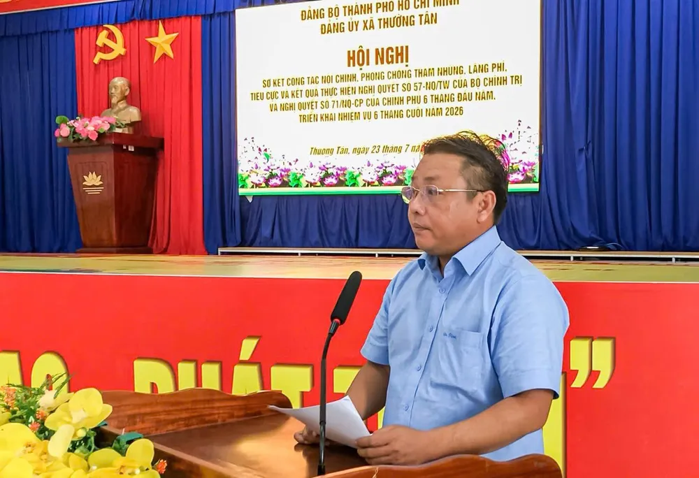 Ông Nguyễn Thanh Lâm, Bí thư Đảng ủy xã Thường Tân, phát biểu chỉ đạo tại Hội nghị sơ kết 6 tháng đầu năm triển khai thực hiện Nghị quyết 57-NQ/TW