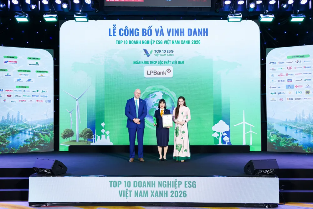 LPBANK ESG 2 -OK.jpg