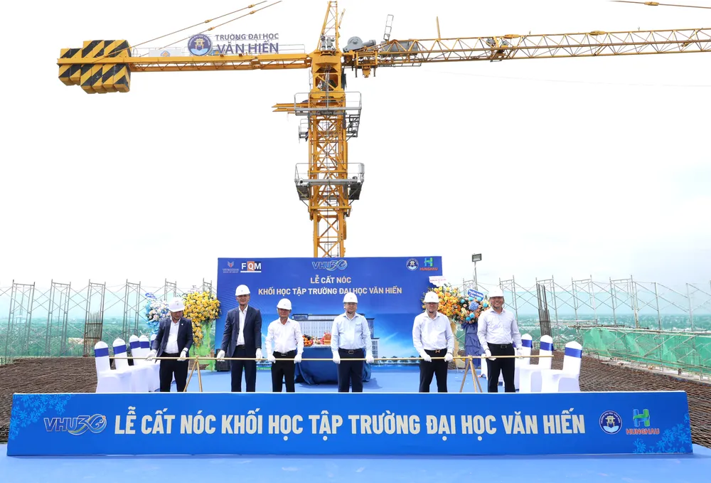 Trường Đại học Văn Hiến cất nóc khối đào tạo học tập thực hành HEC2