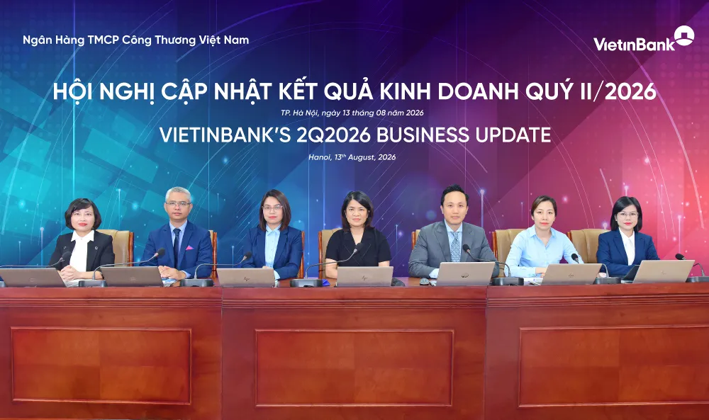 TV.HĐQT Phạm Thị Thanh Hoài (ở giữa) chủ trì hội nghị cập nhật kết quả kinh doanh quý II-2026 của VietinBank