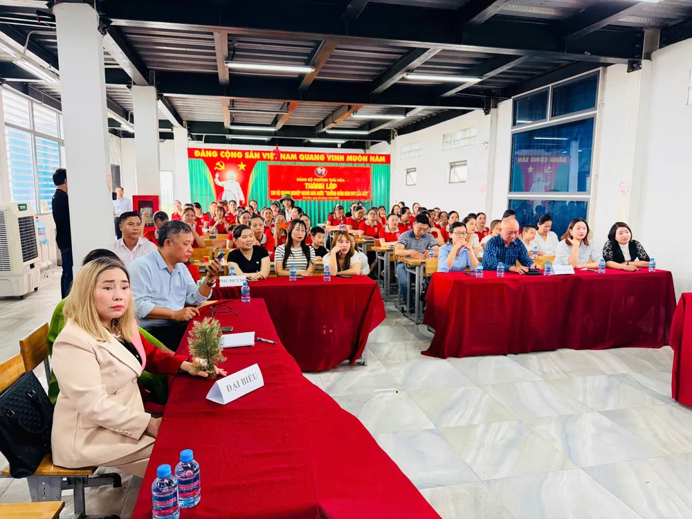 Đại biểu tham dự hội thảo về bảo vệ trẻ em trước bạo lực học đường