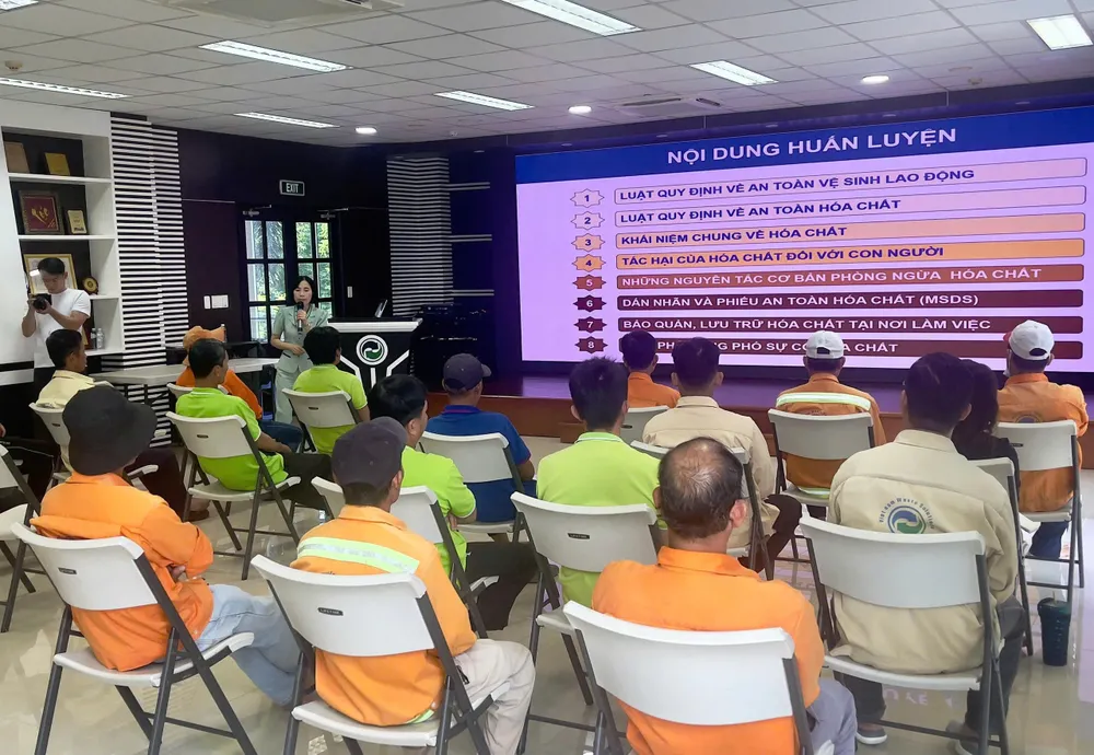 VWS tăng cường đào tạo an toàn hóa chất, trang bị kiến thức và kỹ năng để người lao động chủ động phòng ngừa rủi ro trong quá trình làm việc