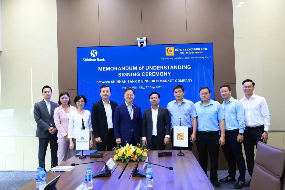 Ngân hàng Shinhan Việt Nam và Công ty Quản lý và Kinh doanh Chợ Bình Điền đã ký kết Biên bản ghi nhớ hợp tác ngày 8-9
