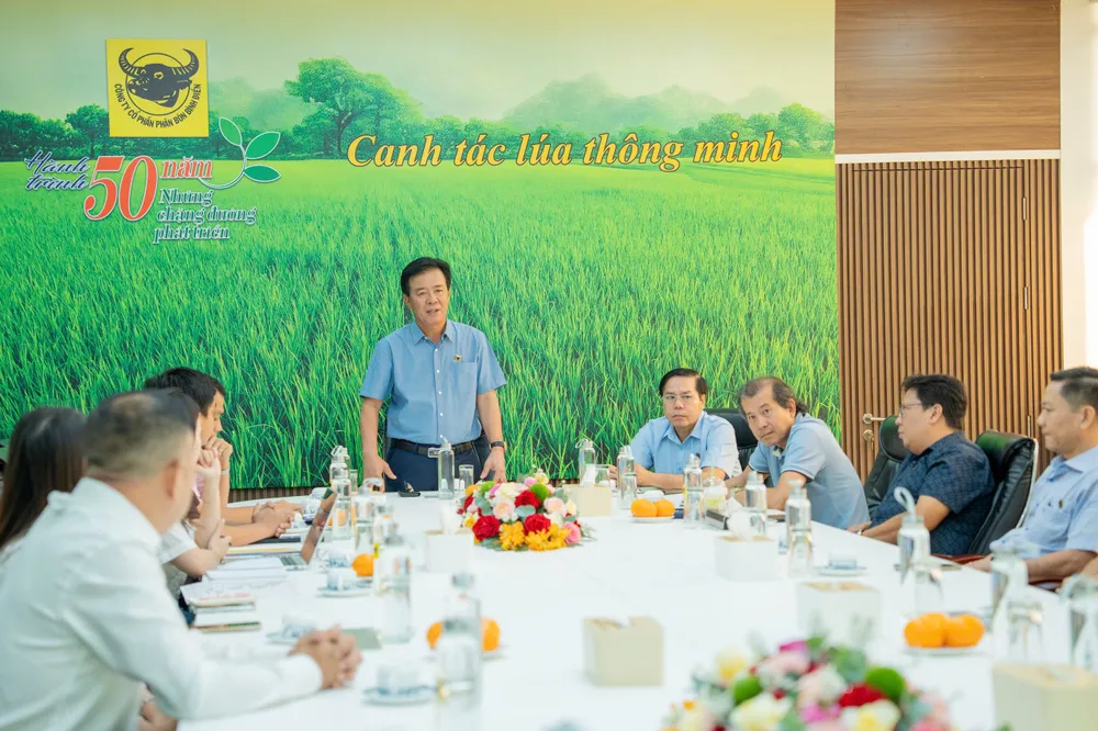 Ông Ngô Văn Đông, Tổng Giám đốc Công ty Cổ phần Phân bón Bình Điền phát biểu tại buổi khởi động dự án