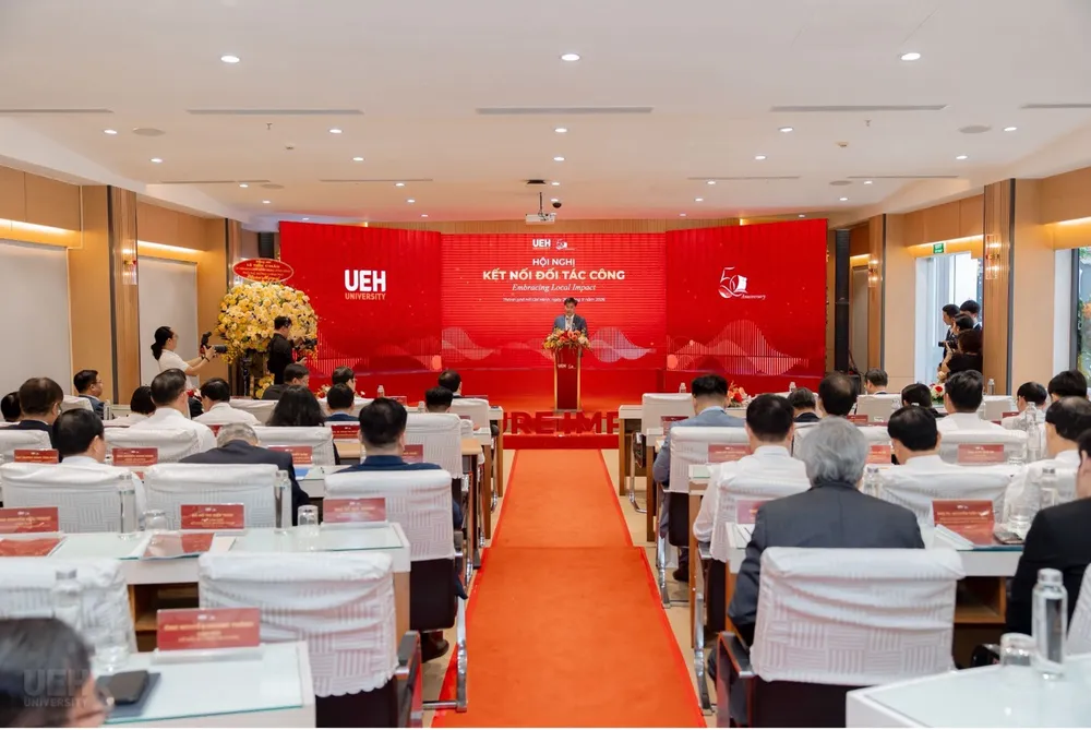 Toàn cảnh Hội nghị Kết nối đối tác khu vực công 2026 tại UEH - Ảnh: UEH