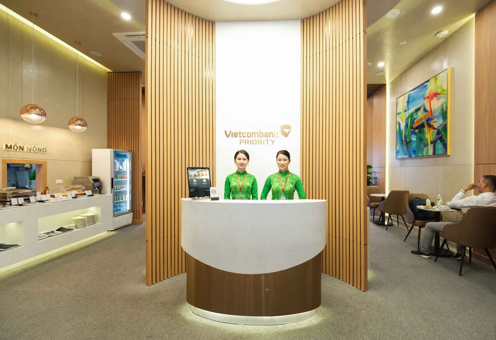 ok- Khai truong Vietcombank Priority Lounge Cam Ranh (1).jpg