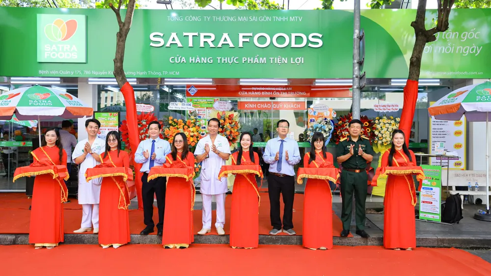 Satrafoods mở điểm bán trong Bệnh viện Quân y 175