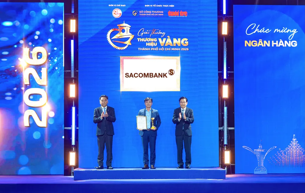 Ông Lê Đức Thịnh, Phó Tổng giám đốc SACOMBANK nhận giải thưởng “Thương hiệu Vàng TPHCM” 2026