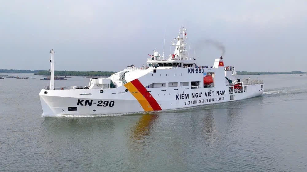 tau-KN-290.jpg