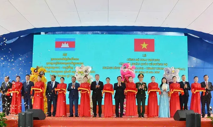 cua-khau.jpg
