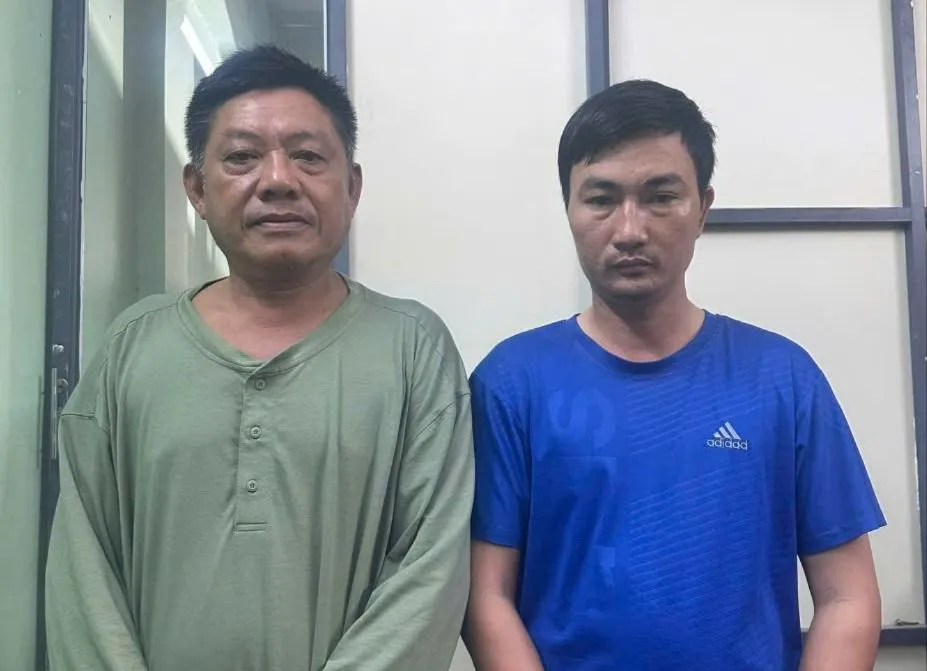 Ảnh 1 - 2 đối tượng tại cơ quan Công an.jpg