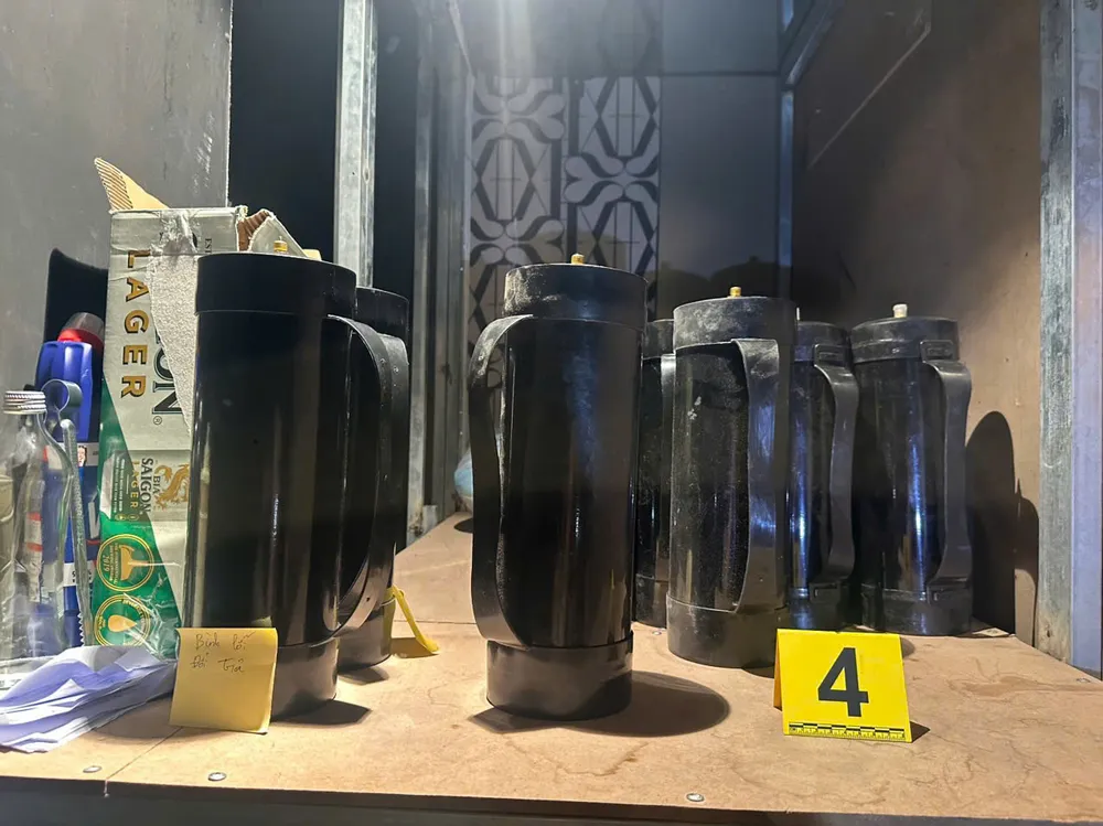 Ảnh 4 - Khí cười 90 house.jpg