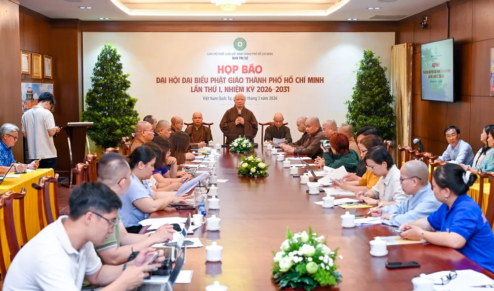 Hòa thượng Thích Lệ Trang, Phó Chủ tịch Hội đồng Trị sự GHPGVN, Trưởng Ban Trị sự Phật giáo TPHCM, Trưởng Ban Tổ chức Đại hội chủ trì, phát biểu tại họp báo - 2 (1).jpg