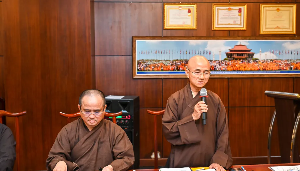 Thượng tọa Thích Thiện Quý, Phó Trưởng ban kiêm Chánh Thư ký Ban Trị sự GHPGVN TPHCM thông tin tổng quát về tiến trình tổ chức Đại hội.jpg