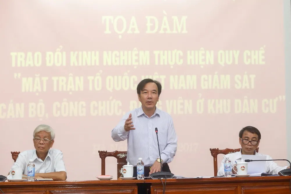 Giám sát làm sao khi cán bộ cao cấp về tới nhà thì kín cổng cao tường? ảnh 1