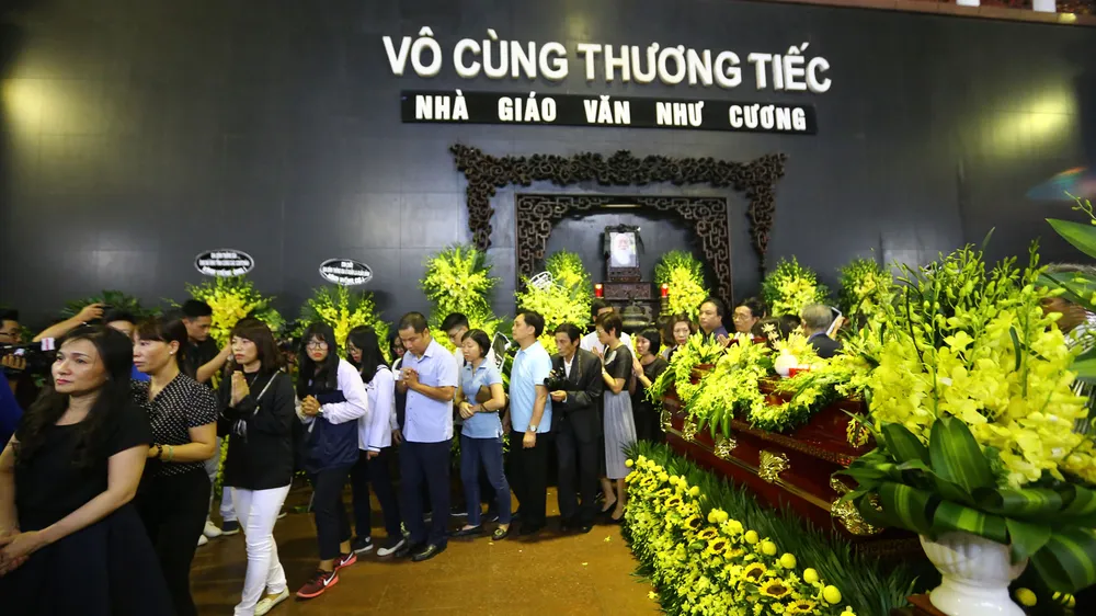 Hôm nay, thầy Văn Như Cương về thăm học trò lần cuối ảnh 3