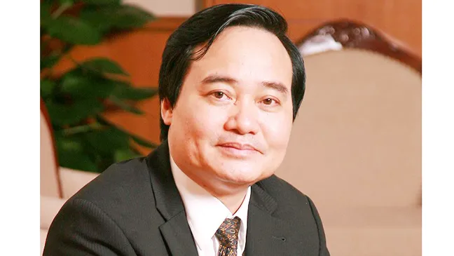 Bộ trưởng Bộ GD-ĐT cho biết sẽ cố gắng tốt nhất trong khả năng của mình để tạo ra được môi trường thuận lợi cho các thầy cô và bảo vệ họ một cách chính đáng