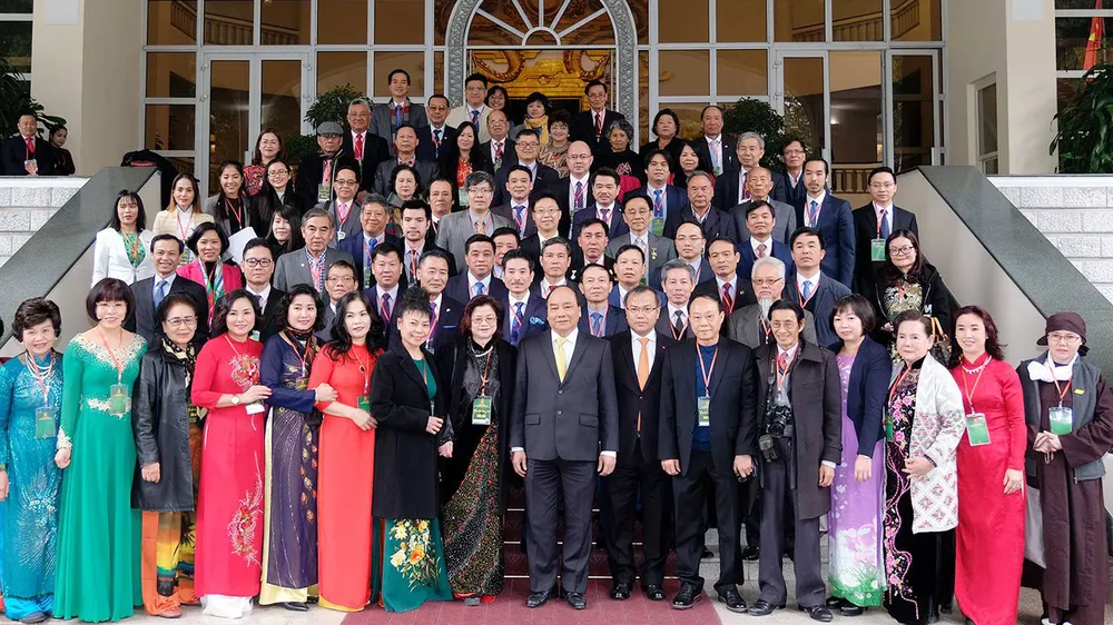 Thủ tướng Nguyễn Xuân Phúc mong bà con kiều bào chung tay dựng xây Tổ quốc ảnh 3