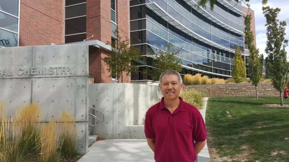 Vụ GS Trương Nguyện Thành phải về Mỹ: Do luật hay do sự cứng nhắc? ảnh 2