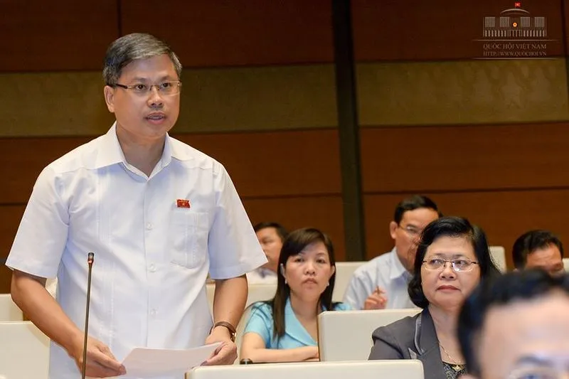 "Bộ trưởng đi cùng tôi ra ngay kia, chúng ta nói đạt chuẩn nhưng không có gì đạt chuẩn" ảnh 3