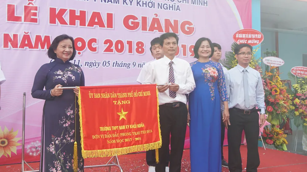 Gần 23,4 triệu học sinh, sinh viên chính thức bước vào năm học mới  ​ ảnh 4