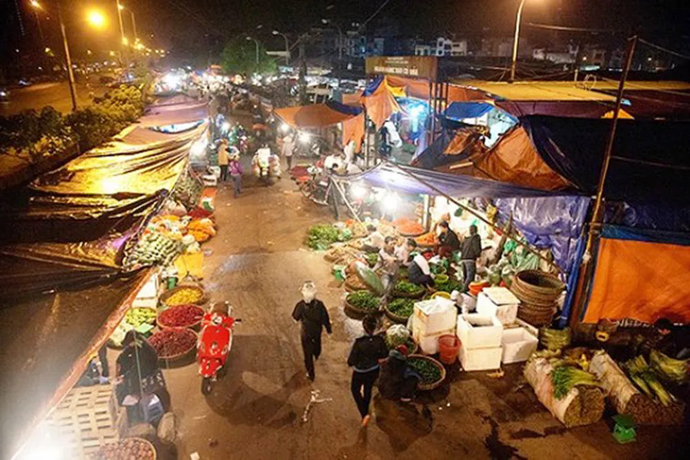 Thủ tướng Chính phủ yêu cầu xử lý nghiêm vụ việc chợ Long Biên ảnh 1