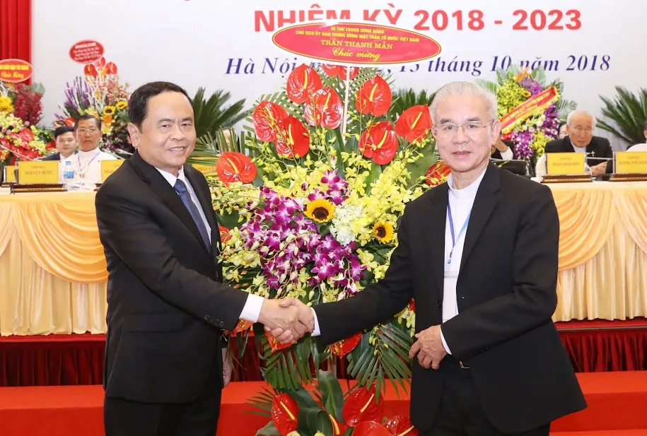 Đồng bào công giáo góp phần thiết thực xây dựng và phát triển đất nước ảnh 2