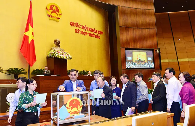 Quốc hội công bố kết quả lấy phiếu tín nhiệm ảnh 1