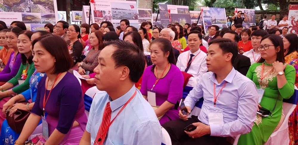 Vinh danh 183 nhà giáo tiêu biểu toàn quốc năm 2018 ảnh 1