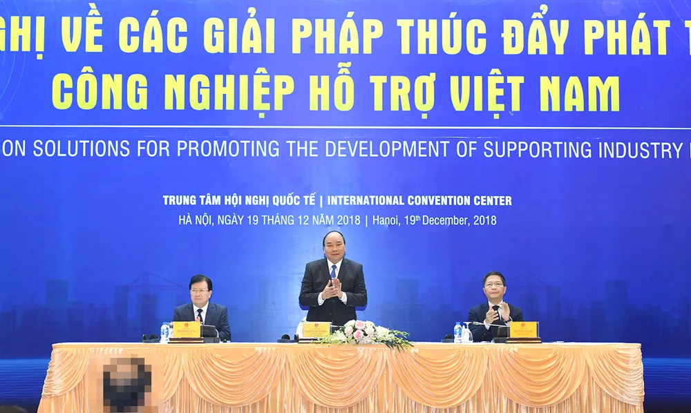 Thủ tướng Nguyễn Xuân Phúc chủ trì Hội nghị. Ảnh: VGP