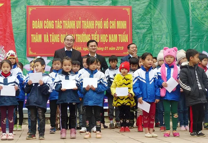 TPHCM luôn hướng đến chiến sĩ, đồng bào vùng biên giới ảnh 2