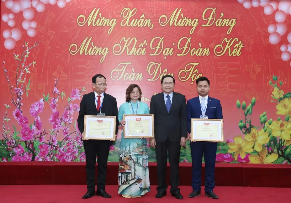 Gặp mặt 100 kiều bào tiêu biểu tham dự chương trình Xuân quê hương năm 2019 ảnh 3