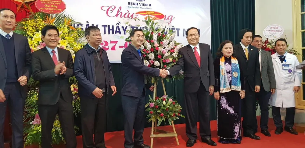 Lan tỏa giá trị tốt đẹp của người Thầy thuốc Việt Nam ảnh 1