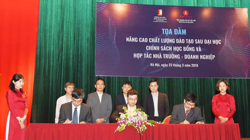 Cần chính sách để hỗ trợ sinh viên lựa chọn học thạc sĩ, tiến sĩ trong nước ảnh 1